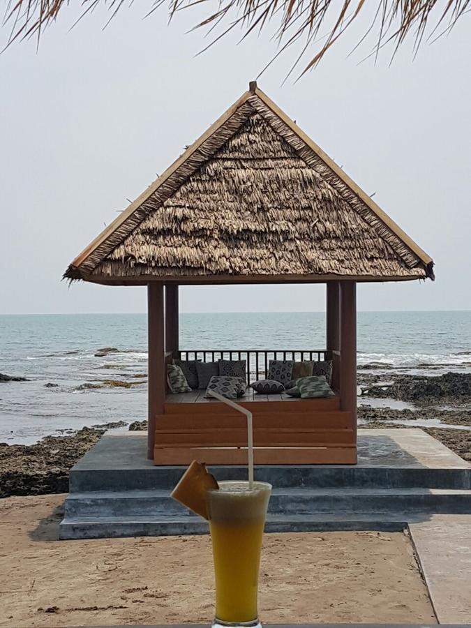 Double G Resort Anyer Bulakan ภายนอก รูปภาพ